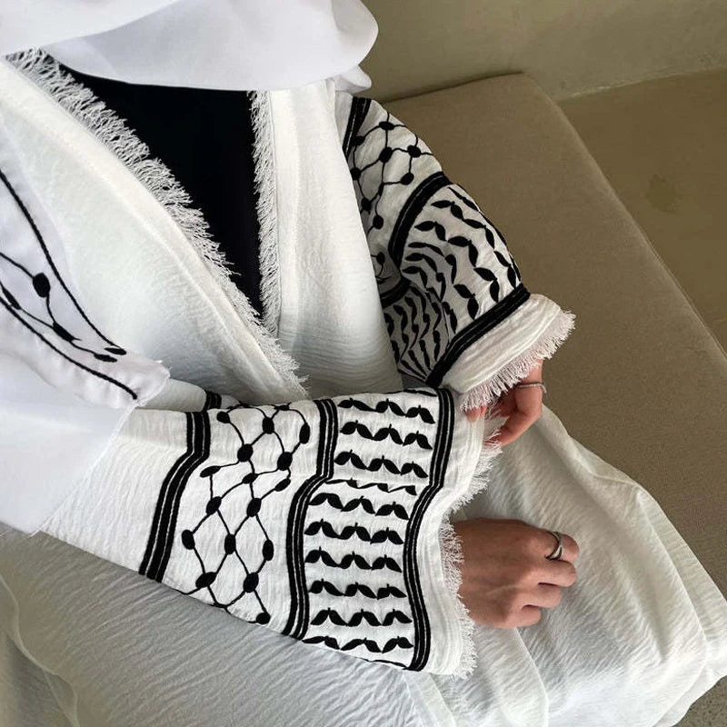 2024 Wrinkle Soft Crepe Embroidery Muslim Kefiyyeh Abaya Ramadan Tassel Dubai Abaya Women Muslim Dress Modest Islamic Clothing